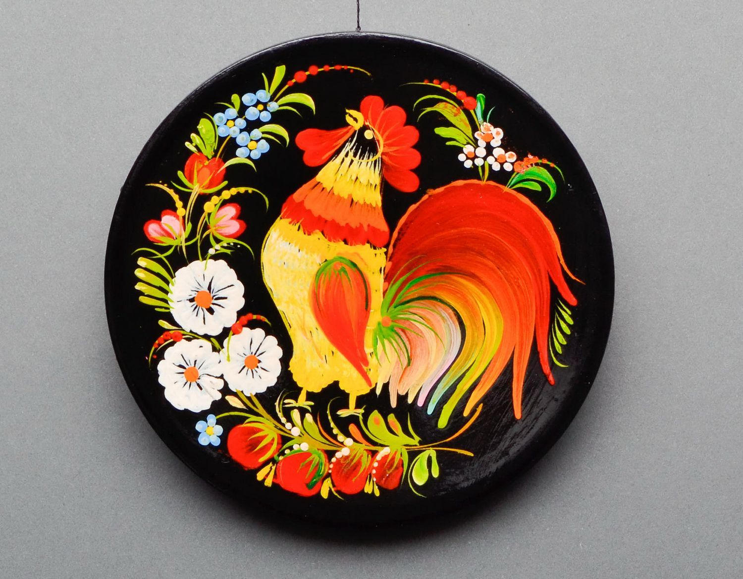 Decorative wooden plate with painting photo 4