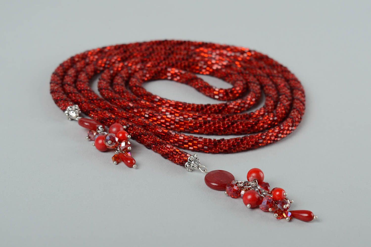 Collier perles rocailles Bijou fait main Collier ceinture Lariat rouge bordeaux photo 2