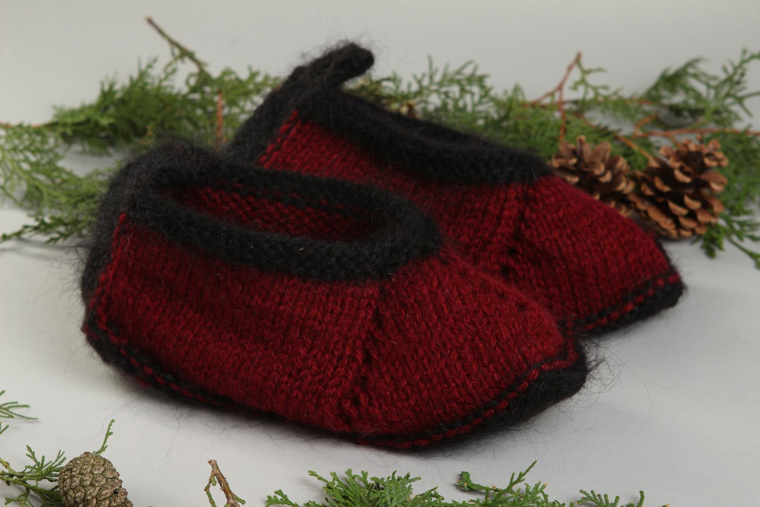 Womens handmade knitted slippers warm slippers for women home accessories photo 1