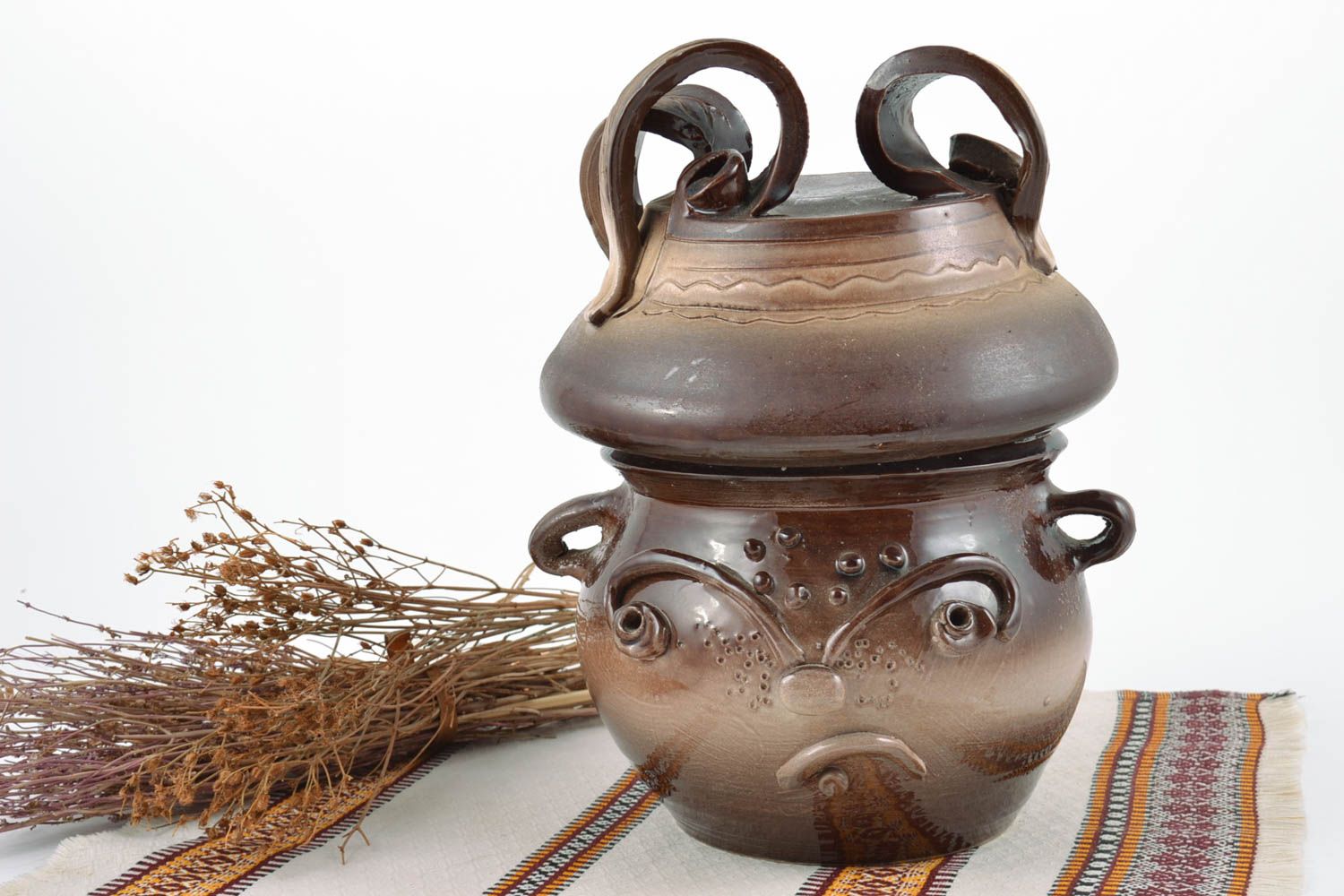 Decorative clay pot for bulk products glazed handmade 1L fancy pottery photo 1