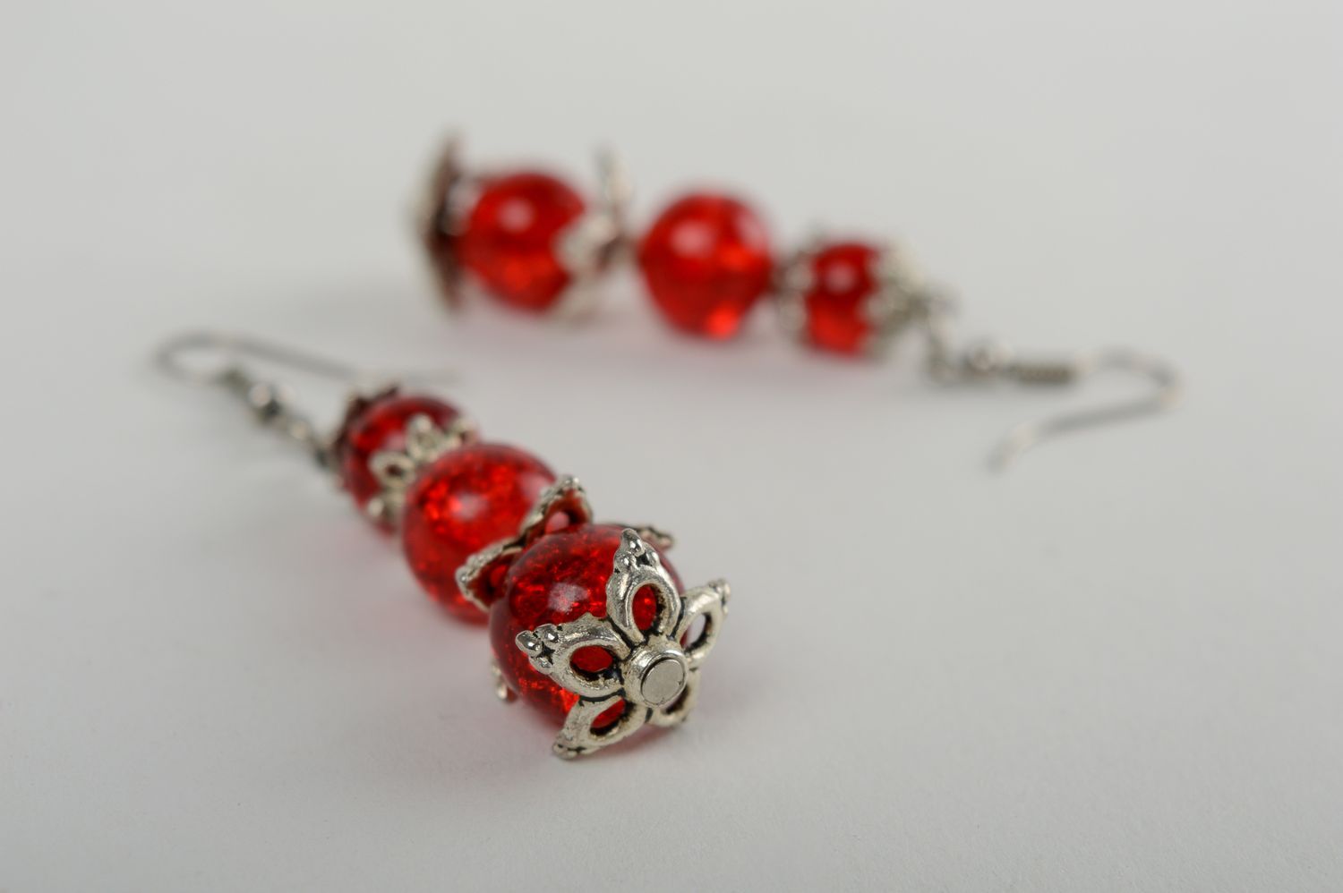 Серьги ручной работы красные модные серьги с бусинками длинные сережки фото 4