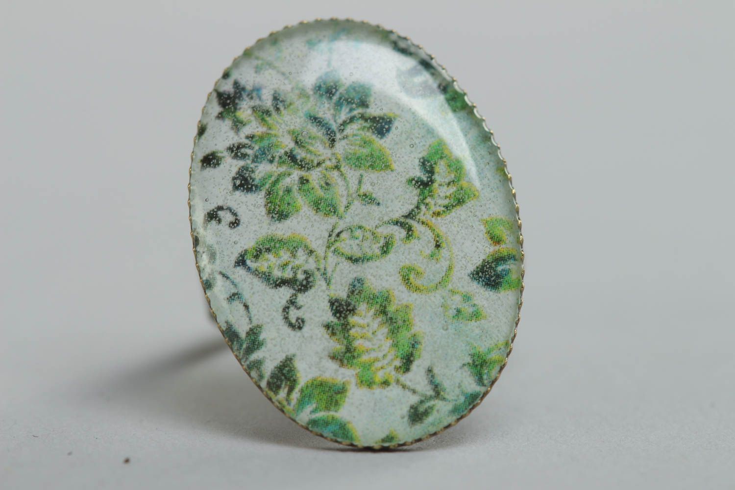 Ovaler heller schöner Ring handmade aus Glasur mit Pflanzenmotiven für Damen foto 3