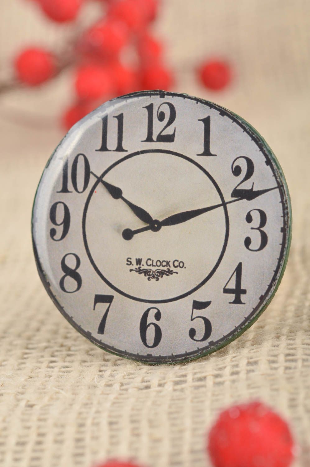 Broche hecho a mano con forma de reloj accesorio de moda regalo personalizado foto 1