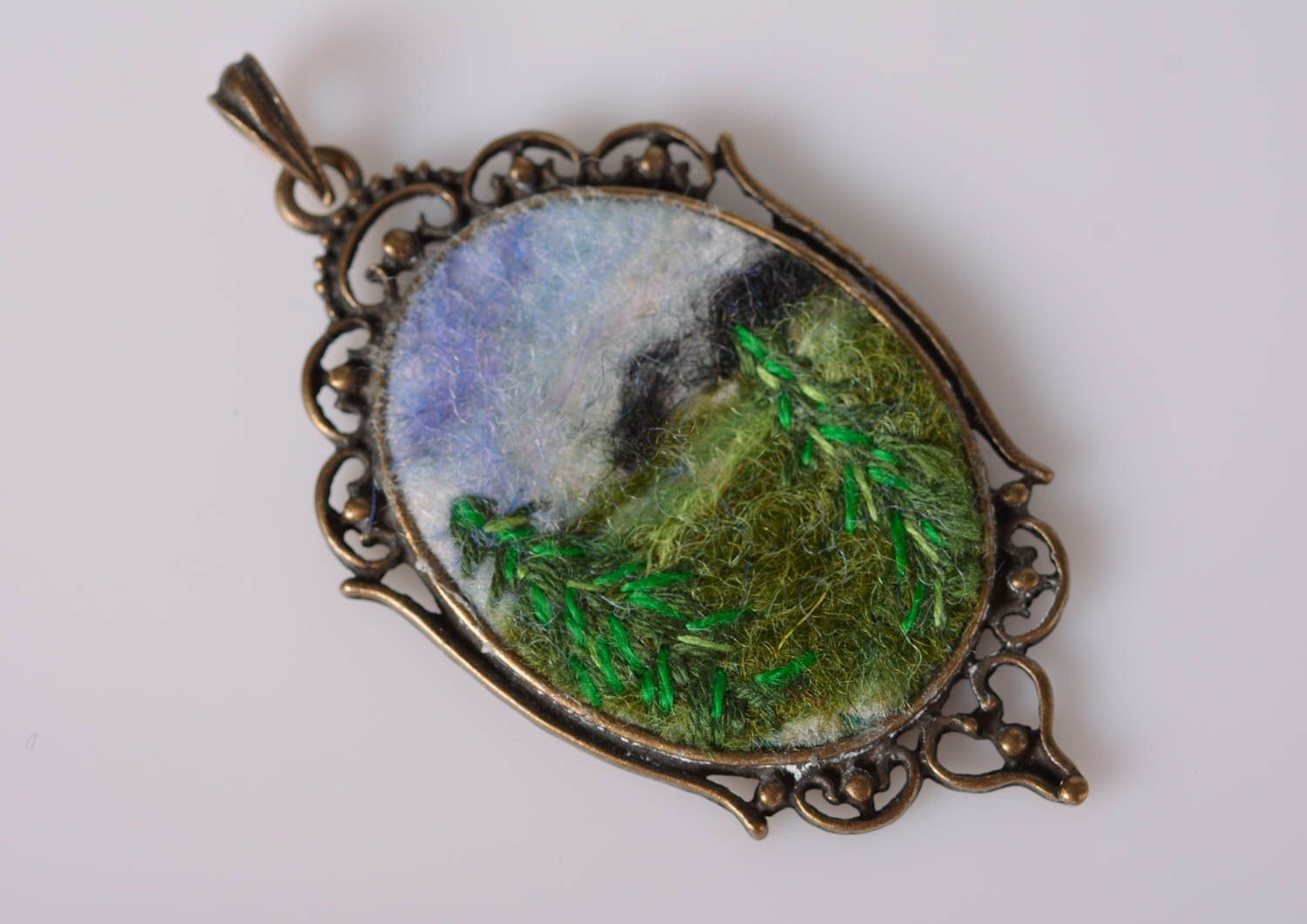 Stylish handmade felted wool pendant cool jewelry designs gifts for her photo 3