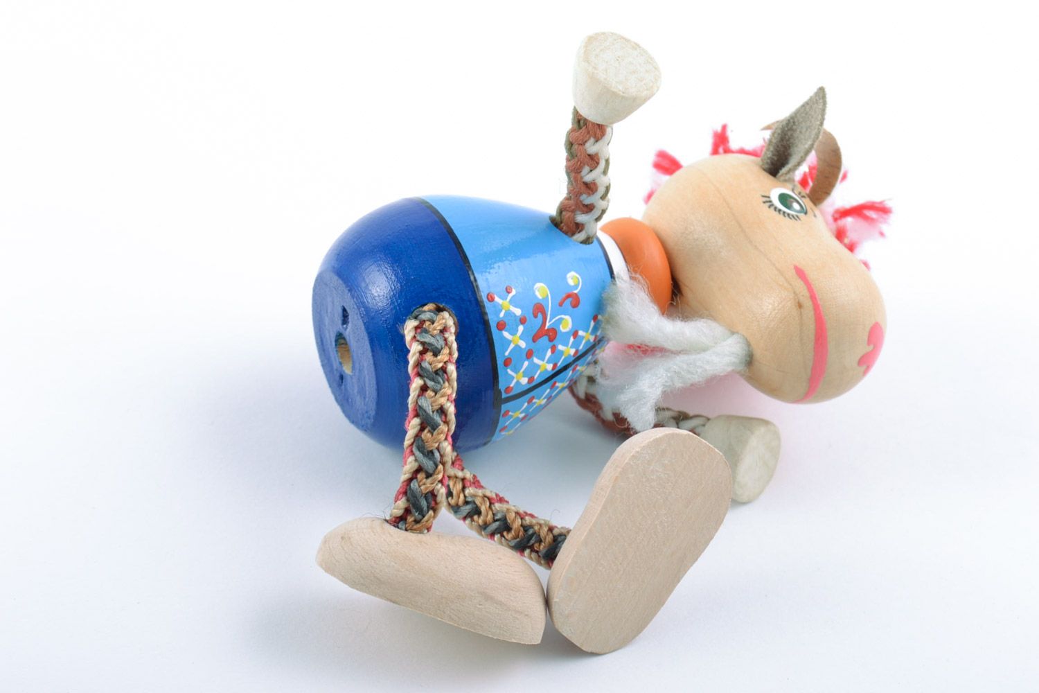 Kleines Designer Öko Spielzeug Ziegenbock aus Holz mit Bemalung Handarbeit  foto 5