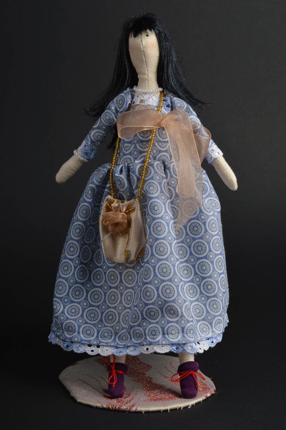 Авторская тканевая кукла ручной работы в голубом платье для девочки на подарок фото 1