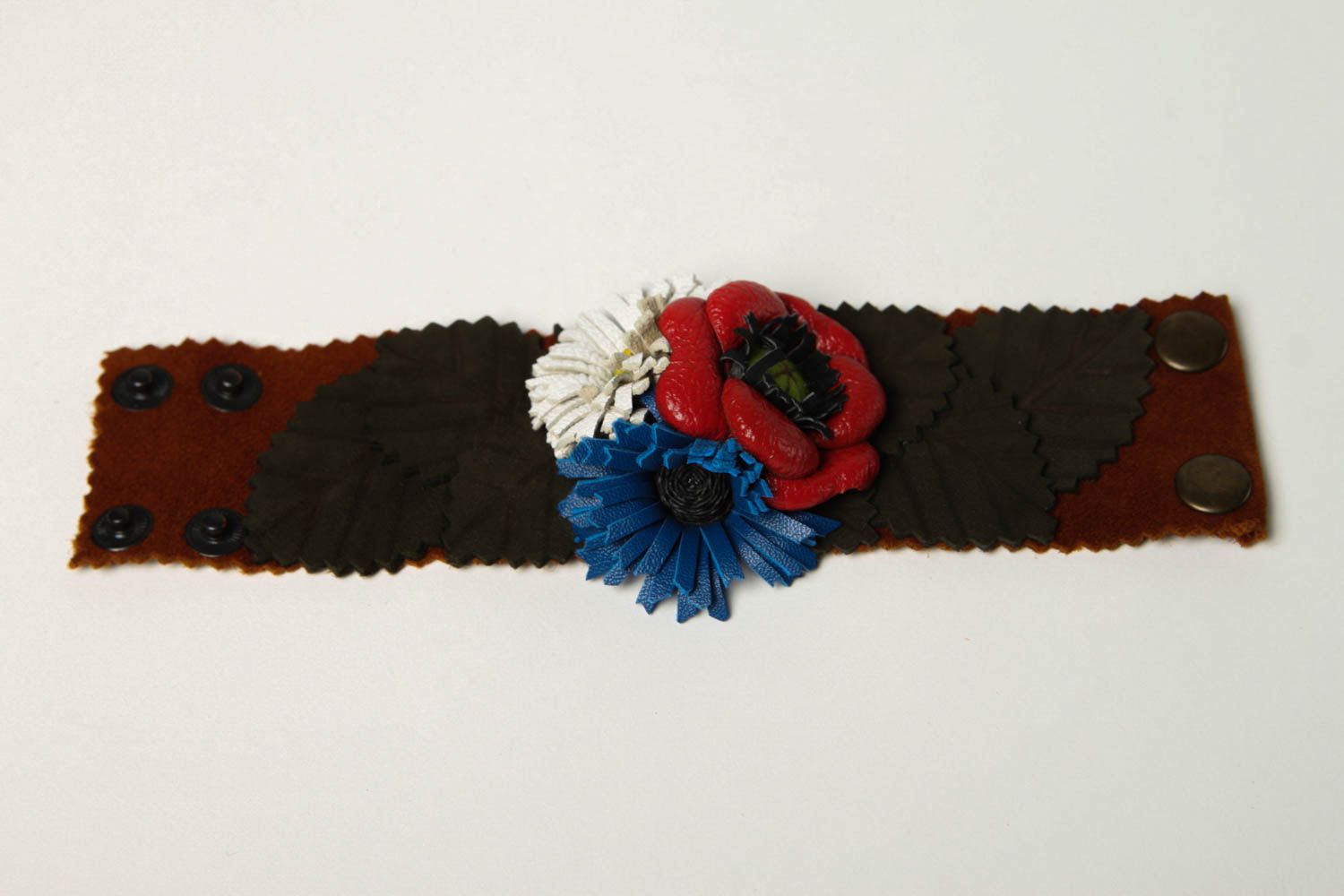Pulsera de cuero hecha a mano bisutería artesanal accesorio para mujer foto 3
