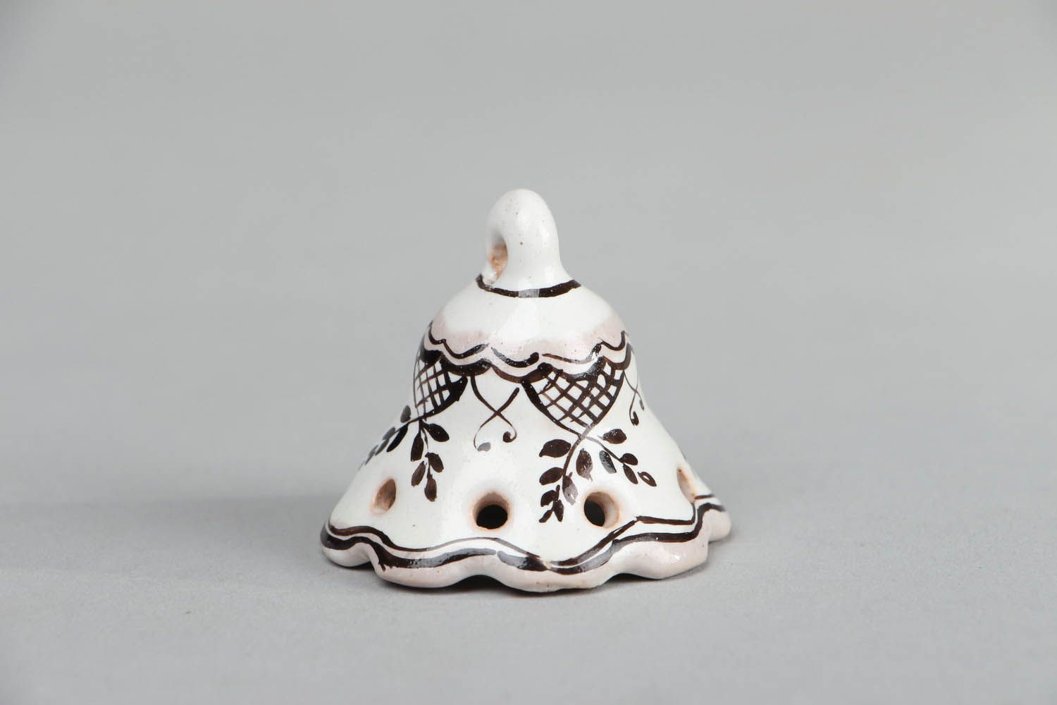 Campana de cerámica hecha a mano foto 1