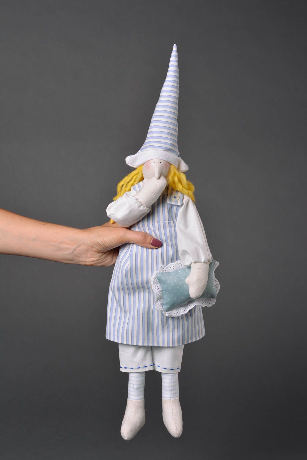 Grande poupée Jouet en tissu fait main original décoratif Cadeau pour enfant photo 3