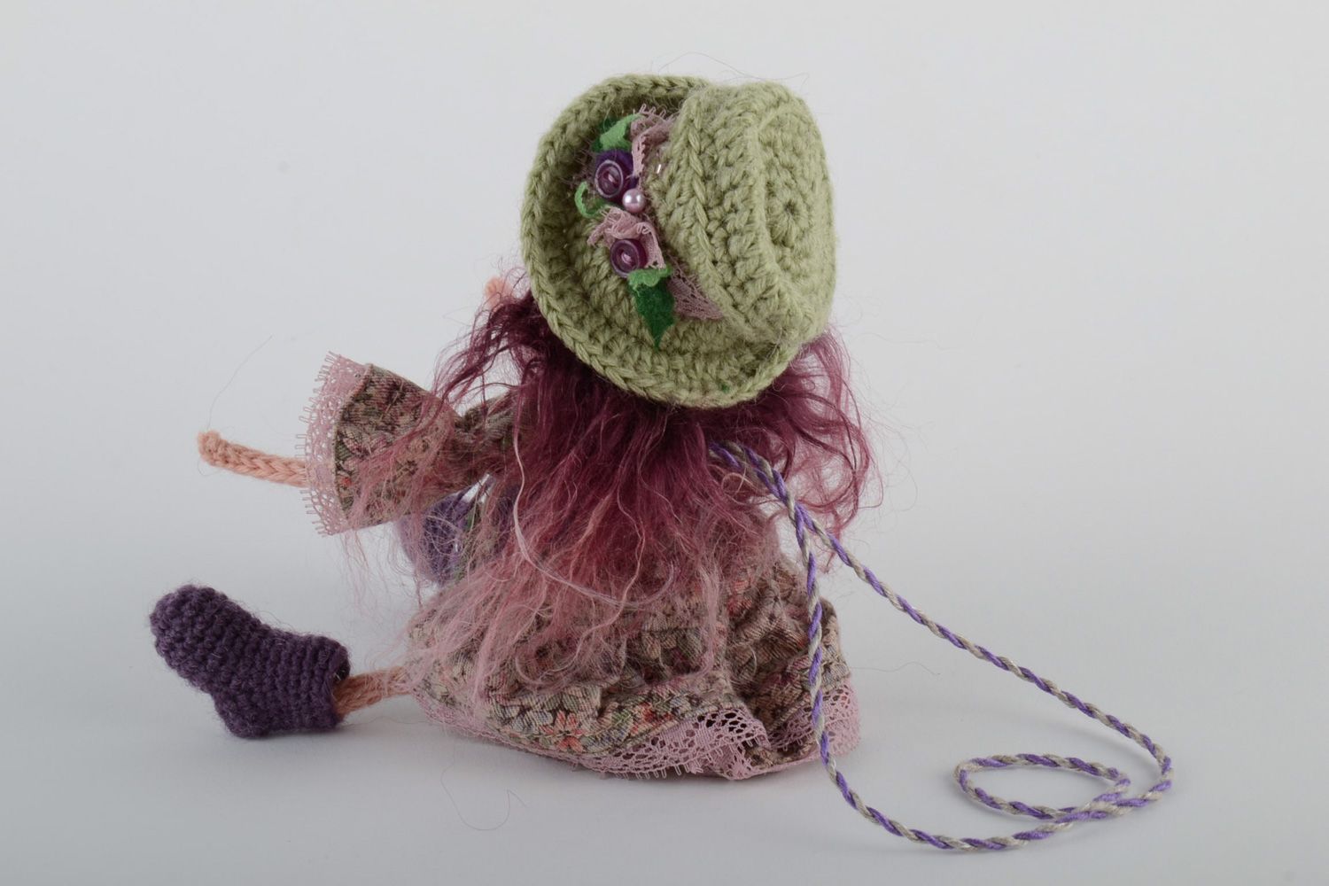 Künstlerische weiche schöne handmade Puppe aus Textil  foto 3
