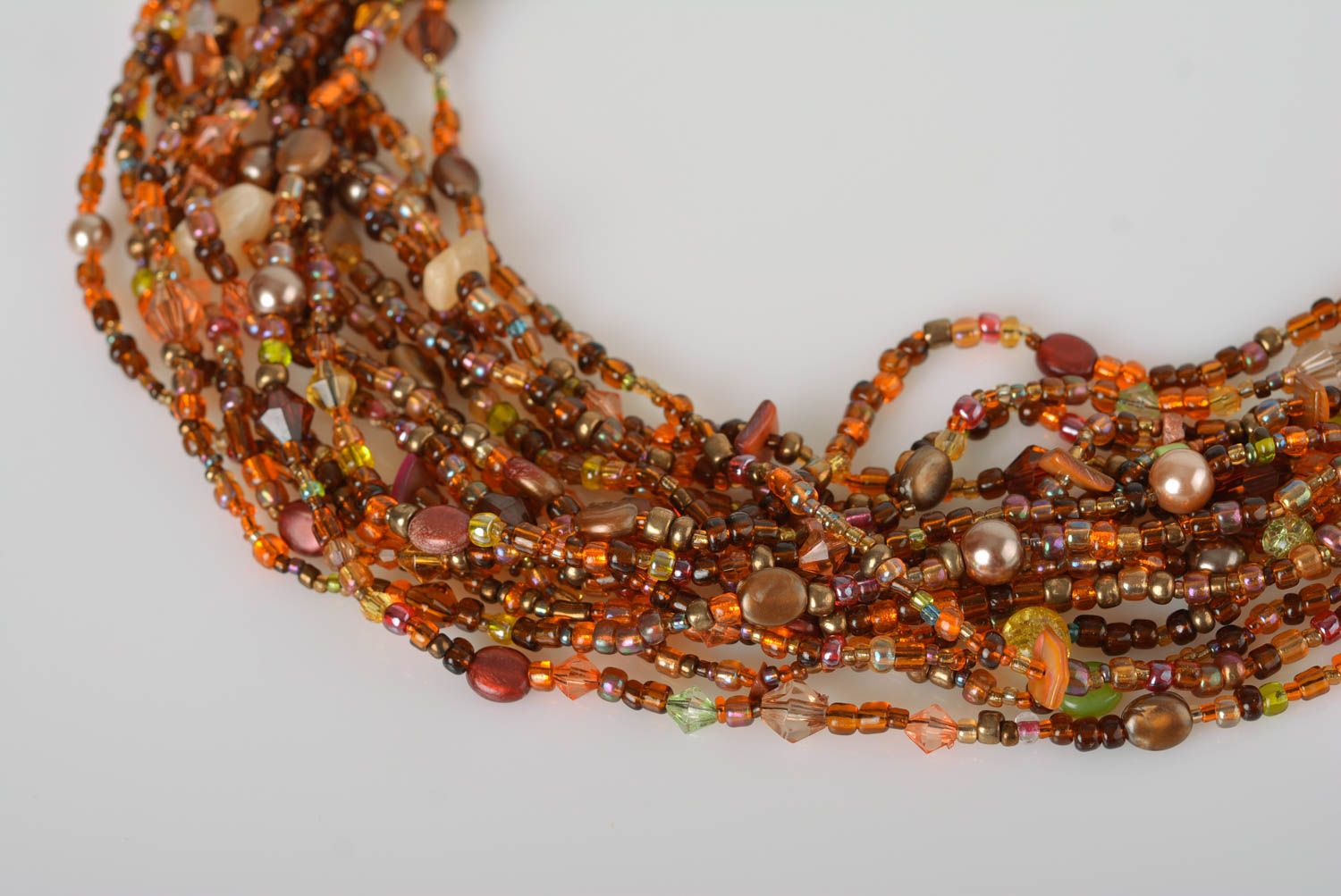 Damen Halskette handgeschaffen Collier aus Glasperlen brauner Designer Schmuck foto 3
