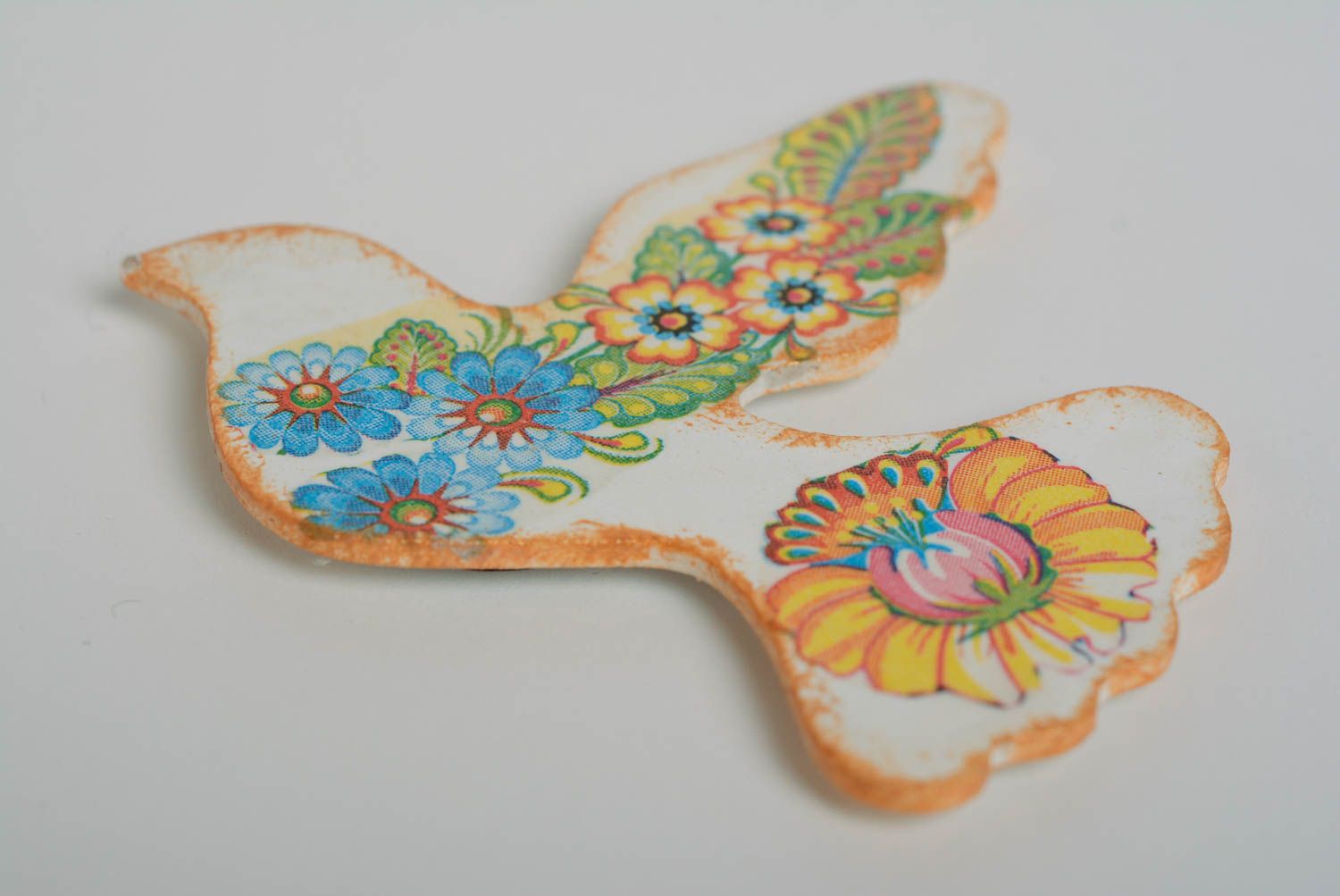 Handcrafted plywood refrigerator magnet in the form of a bird with acrylic paintings
 photo 3