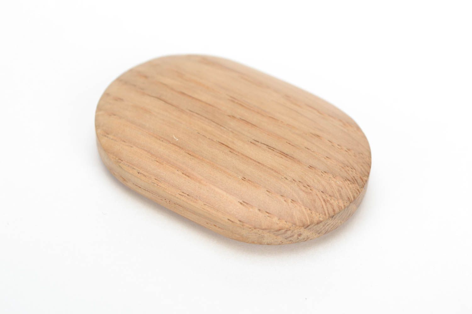 Handmade ovaler Schmuck Anhänger Rohling aus Holz künstlerisch Eichenholz foto 3
