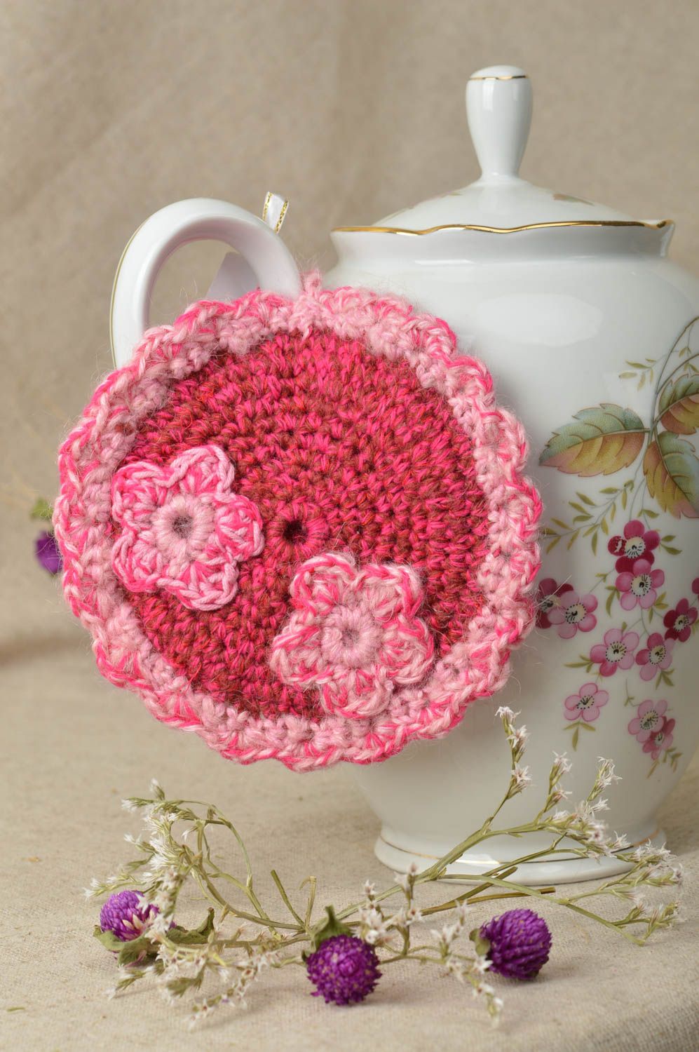 Manique cuisine fait main Sous plat Art de la table rose au crochet laine photo 1