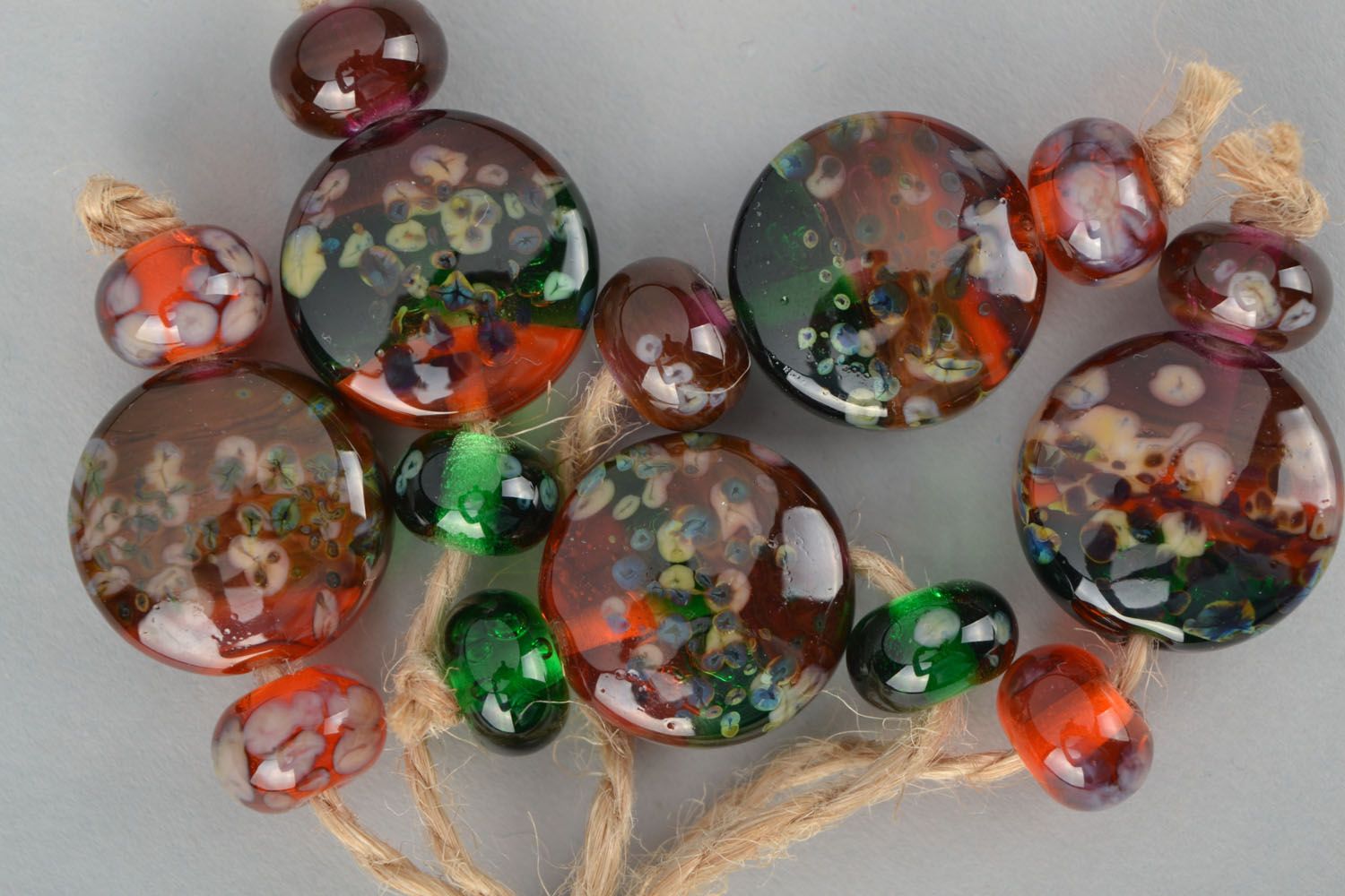 Perles fantaisie multicolores en verre à la lampe photo 3