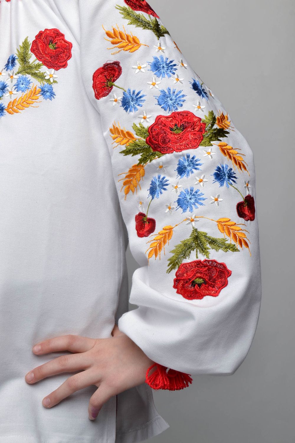 Embroidered blouse for child photo 2