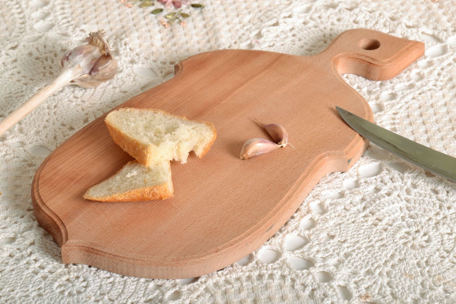 Wooden cutting board photo 1