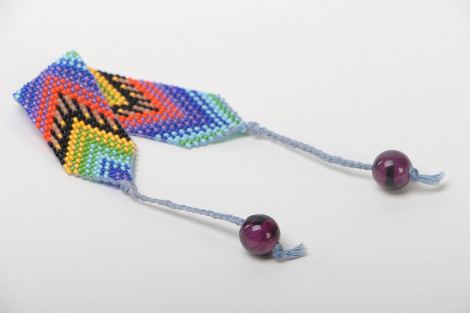 Радужный браслет из бисера фенечка на завязках разноцветный ручной работы фото 4