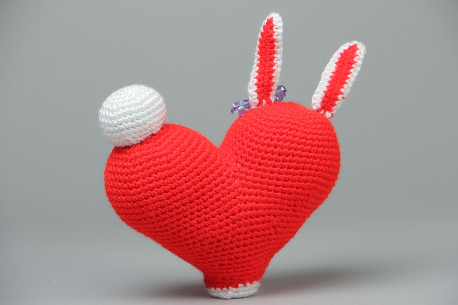 Вязаное сердце заяц игрушка  фото 3