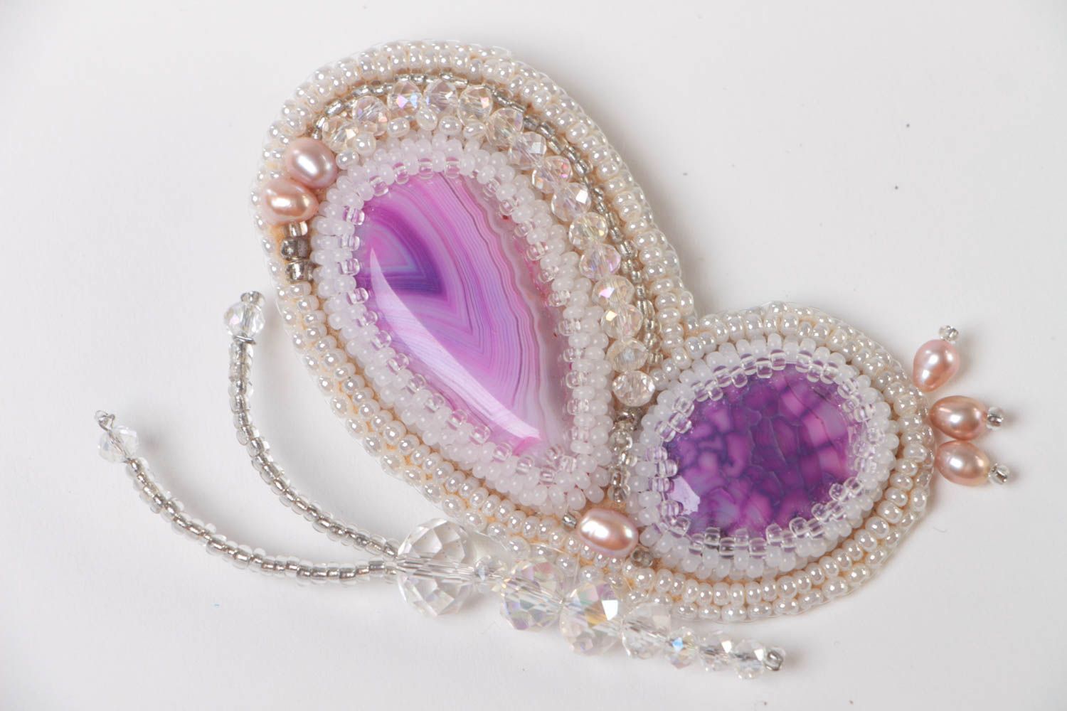 Broche Papillon blanc-violet faite main agate perles naturelles perles rocaille photo 2