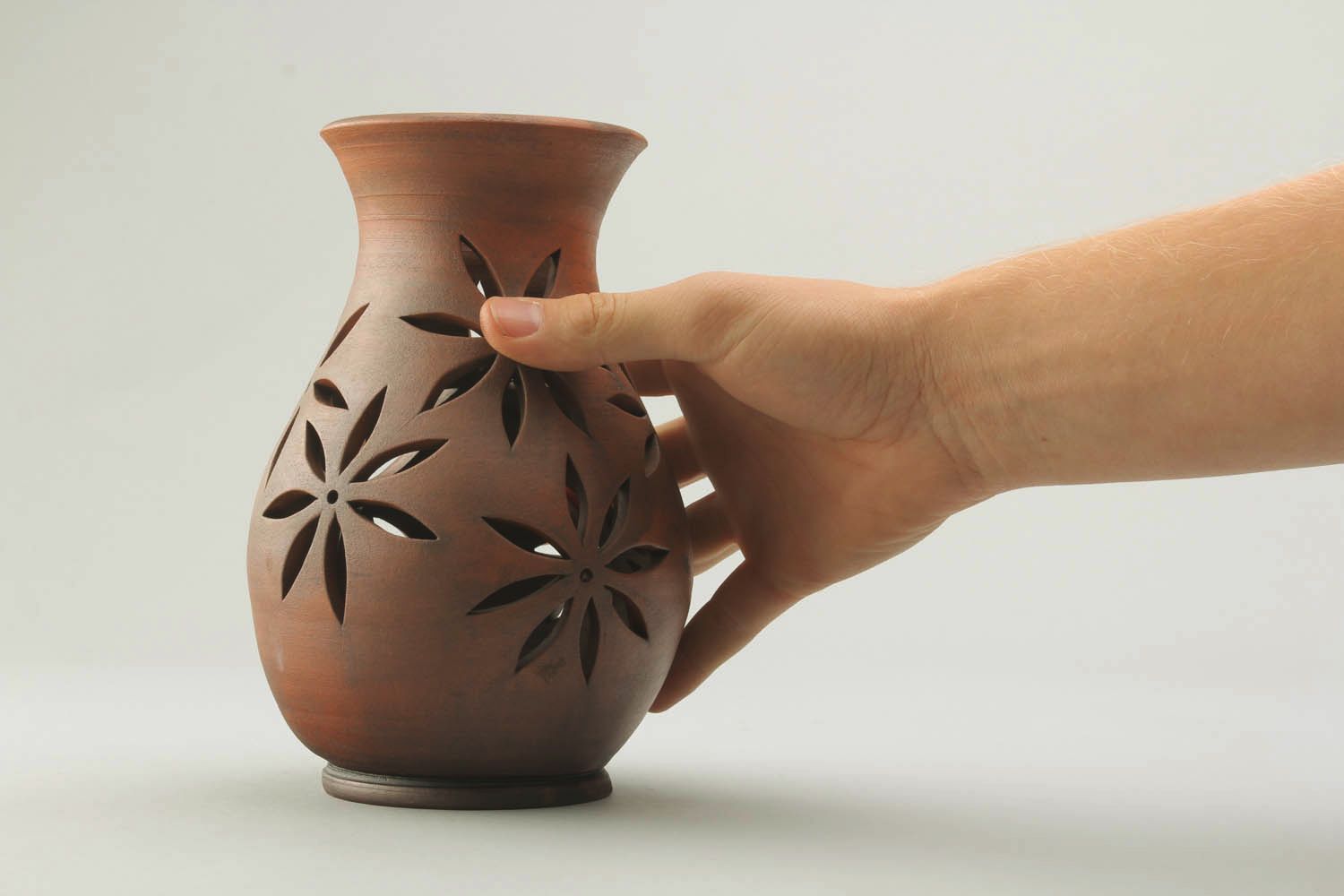 Глиняная ваза для засушенных цветов фото 5