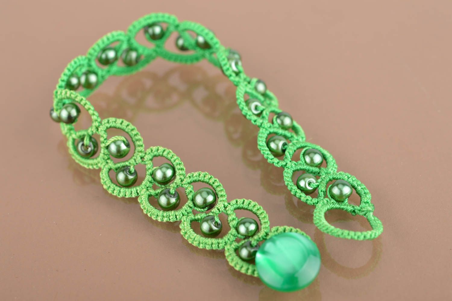 Bracelet frivolité en fil de satin avec perles fantaisie fait main vert photo 2