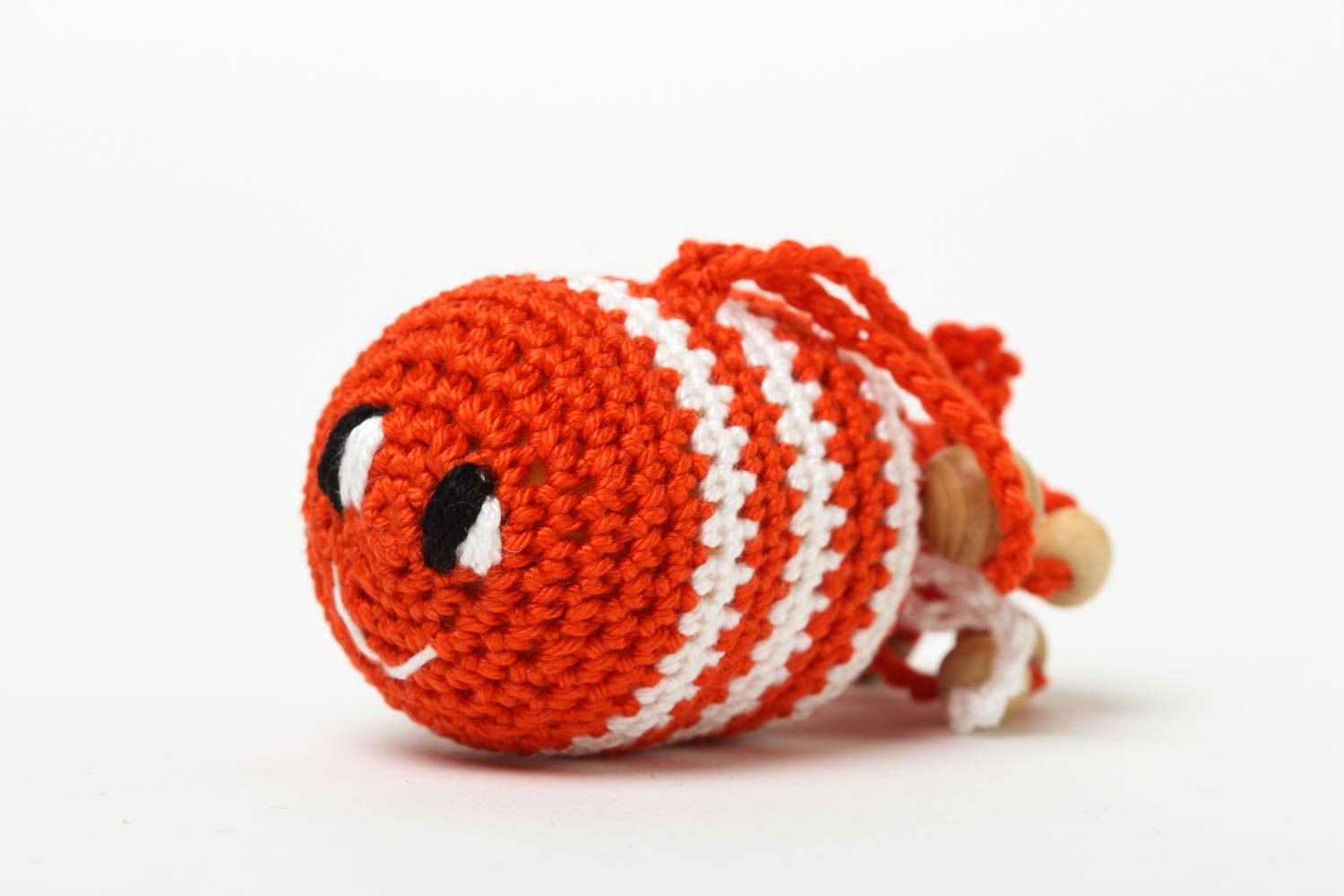 Hochet poisson fait main Jouet éveil tricoté crochet Cadeau enfant design photo 3