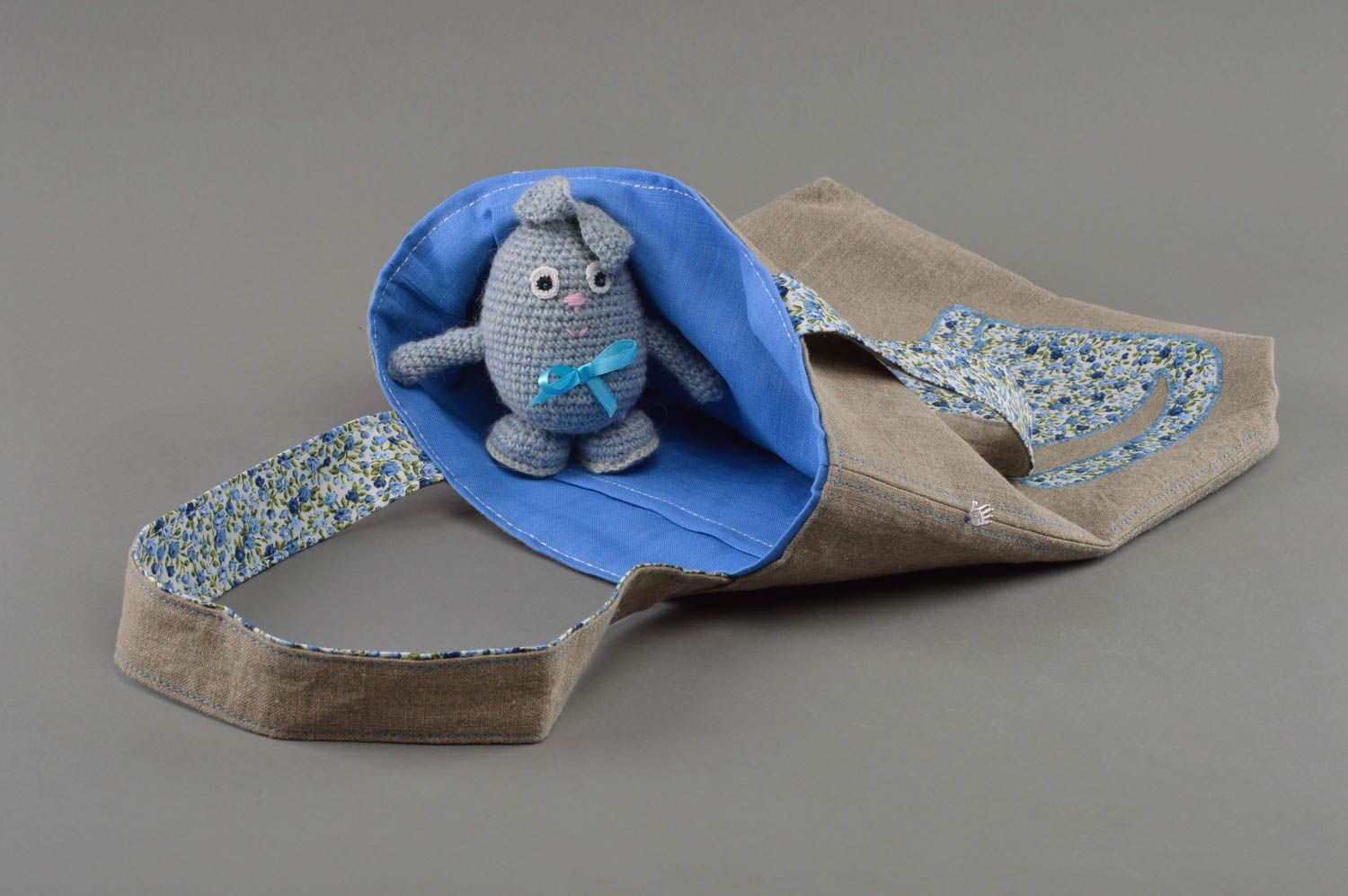 Handmade designer linen fabric bag gray and blue with applique work Kitten photo 3