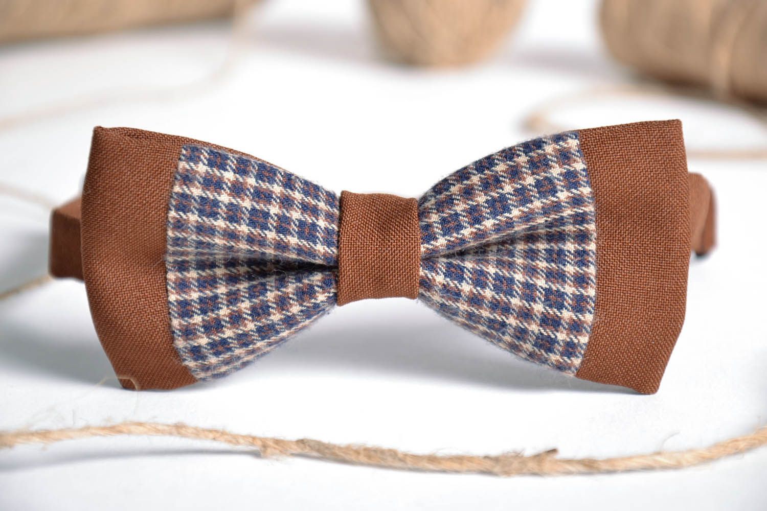 Brown checkered bow tie photo 1