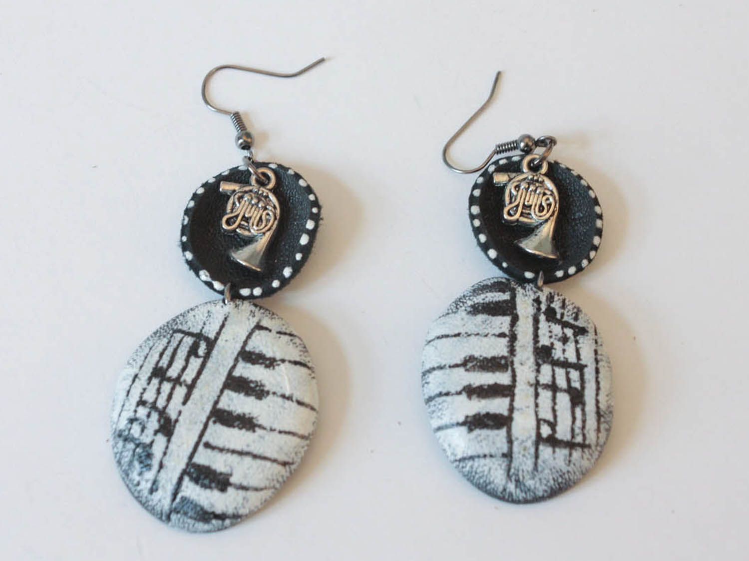 Leather earrings Music photo 4