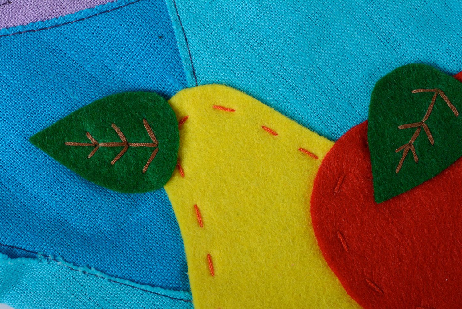 Jolie marionnette à gaine faite main en tissus multicolores originale Hérisson photo 5