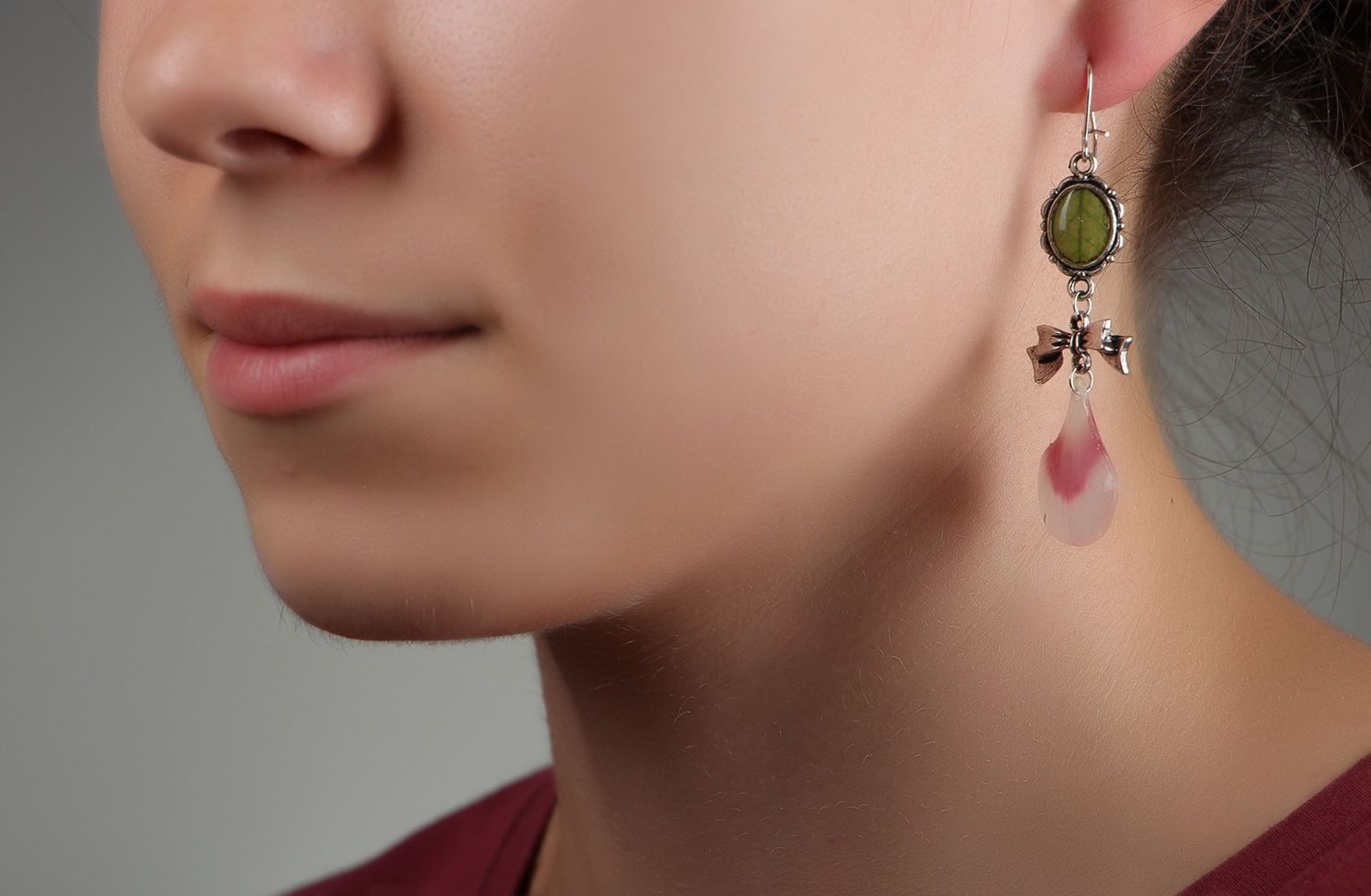 Earrings made of the leafs of acacia covered with epoxy resin photo 4