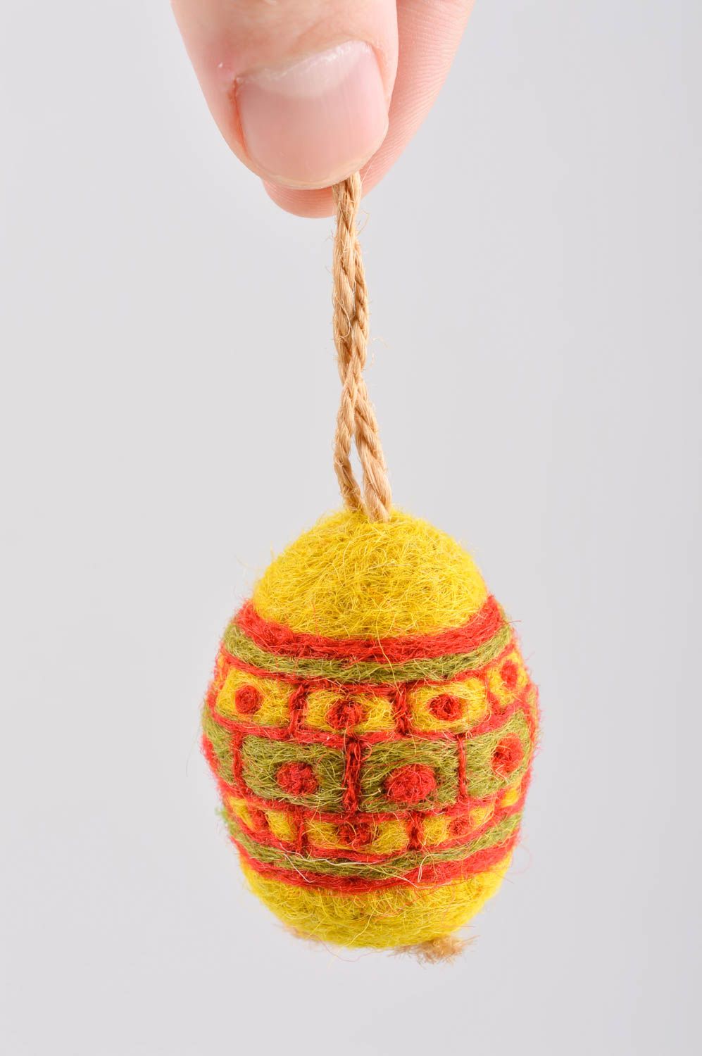 Валяная игрушка ручной работы декор на стену игрушка из шерсти Яркое яйцо фото 5