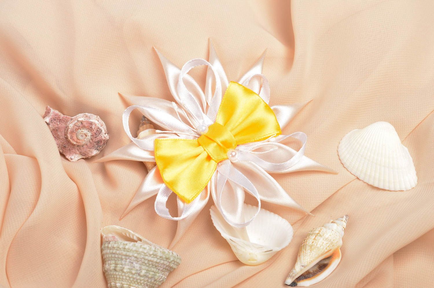 Blume Haarspange handgemachter Schmuck Accessoire für Mädchen mit Schleife foto 1