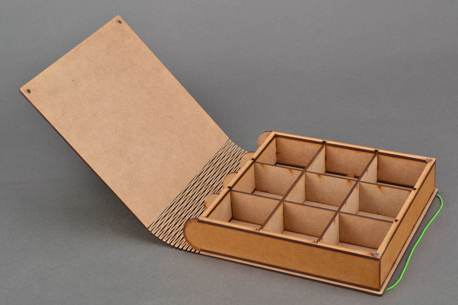 Boîte en bois brut faite main serviettage en forme de livre photo 4