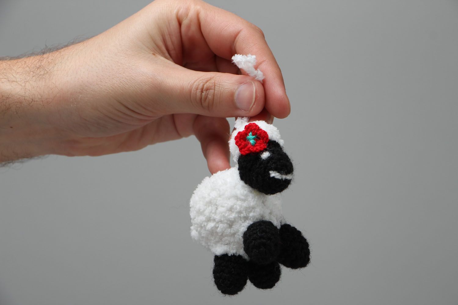 Peluche tricotée au crochet à la main Mouton photo 3