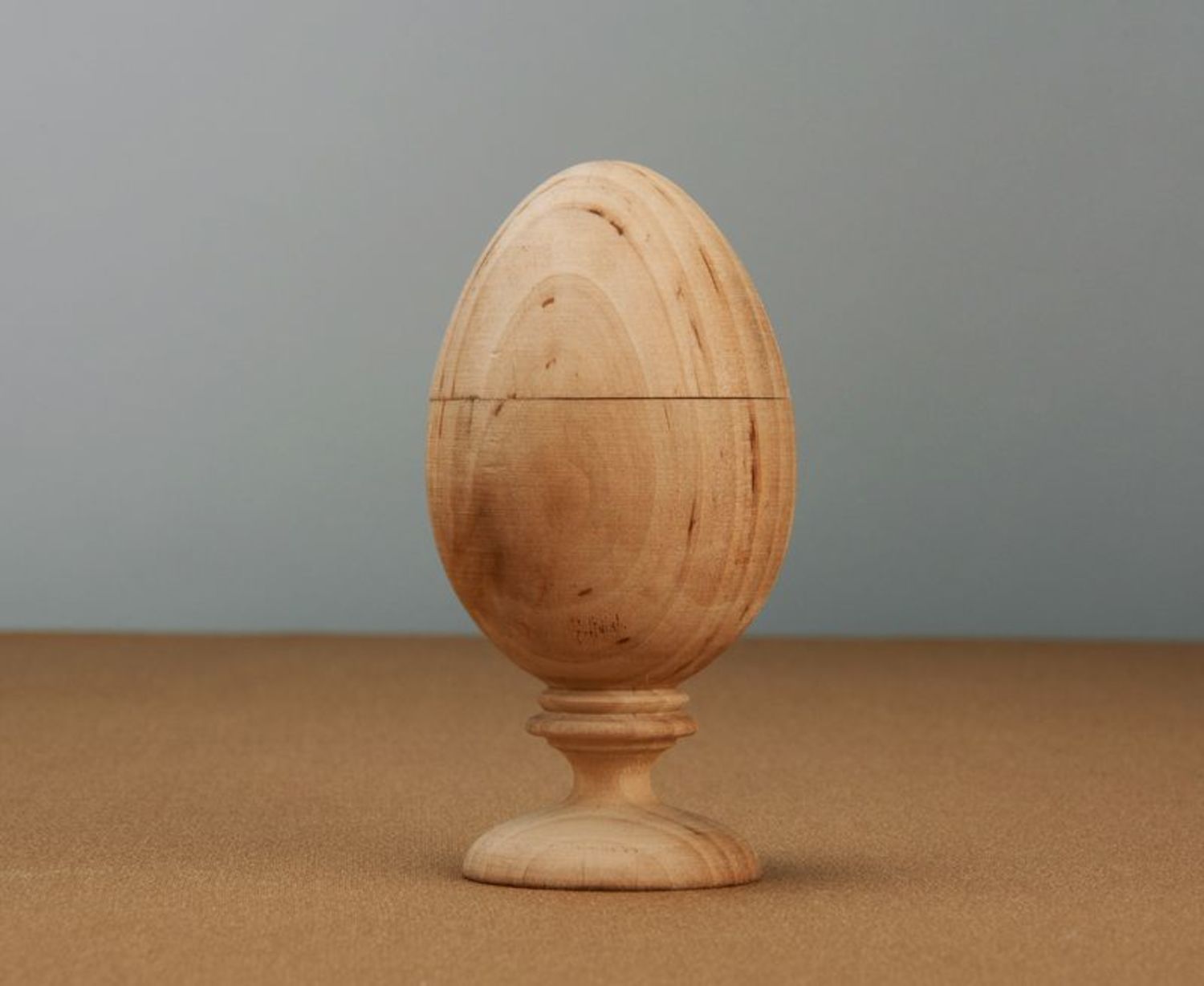 Boîte en bois en forme de l'oeuf photo 4
