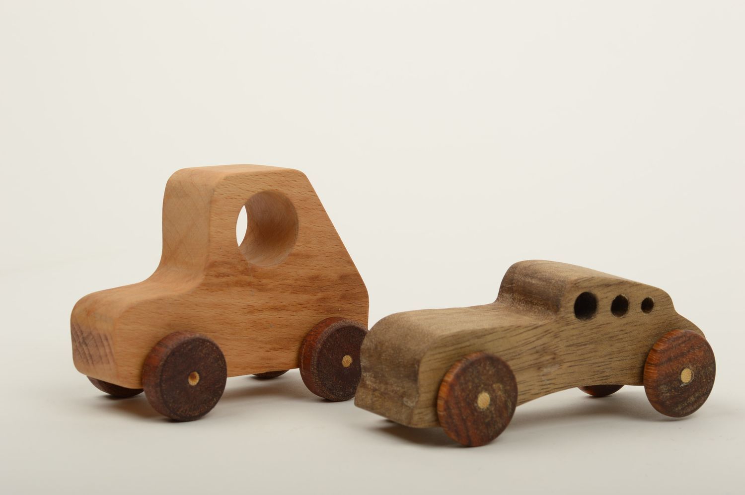 Handmade wooden wheeled toy car toy 2 pieces childrens toys gifts for kids photo 2