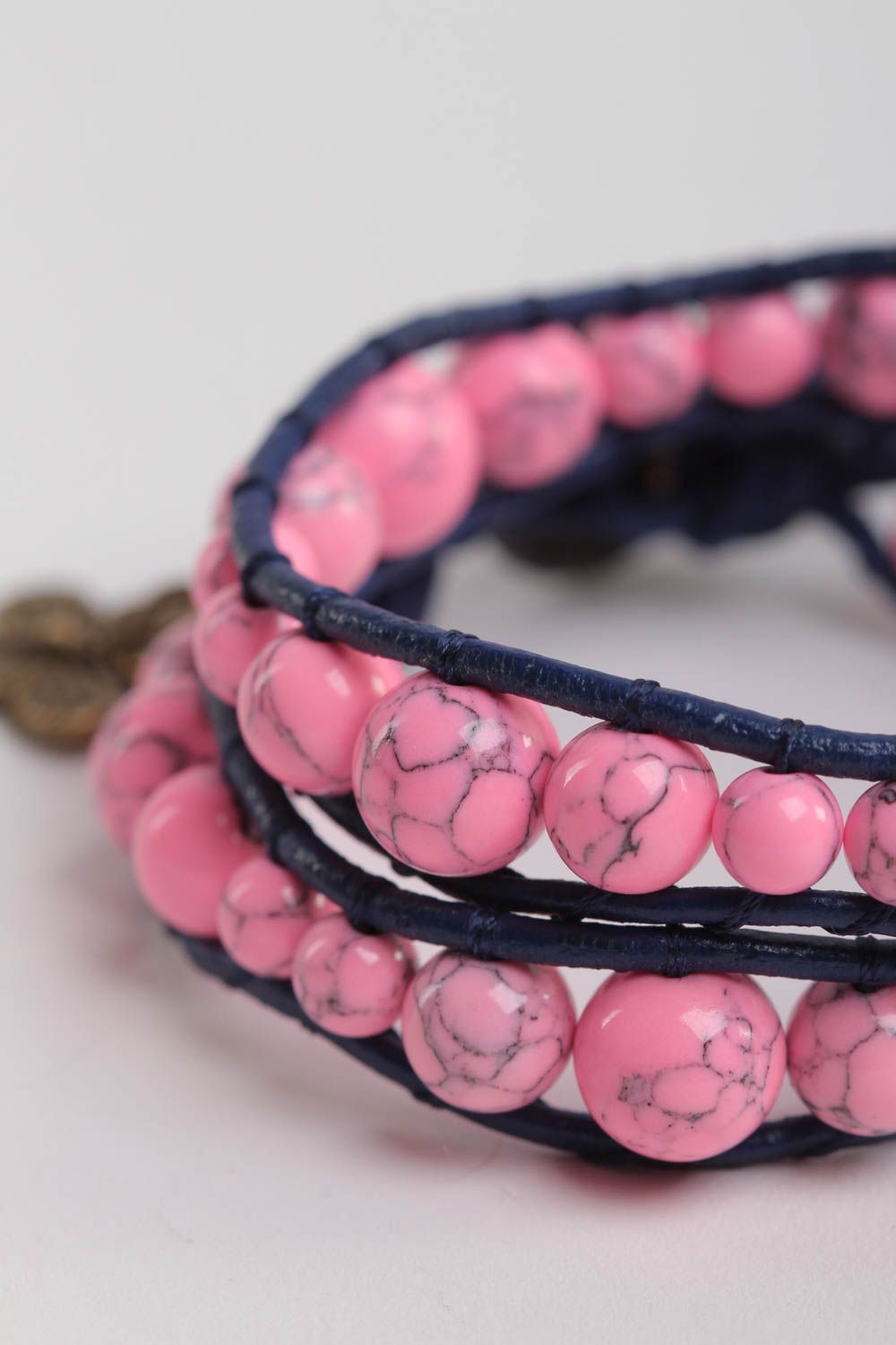 Naturstein Armband handmade Armband Schmuck für Frauen aus Korallen und Govlit foto 3