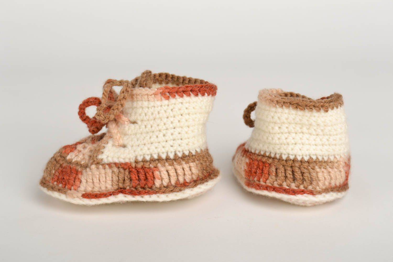 Chaussons de bébé tricot fait main au crochet en mi-laine Chaussures bébé photo 5