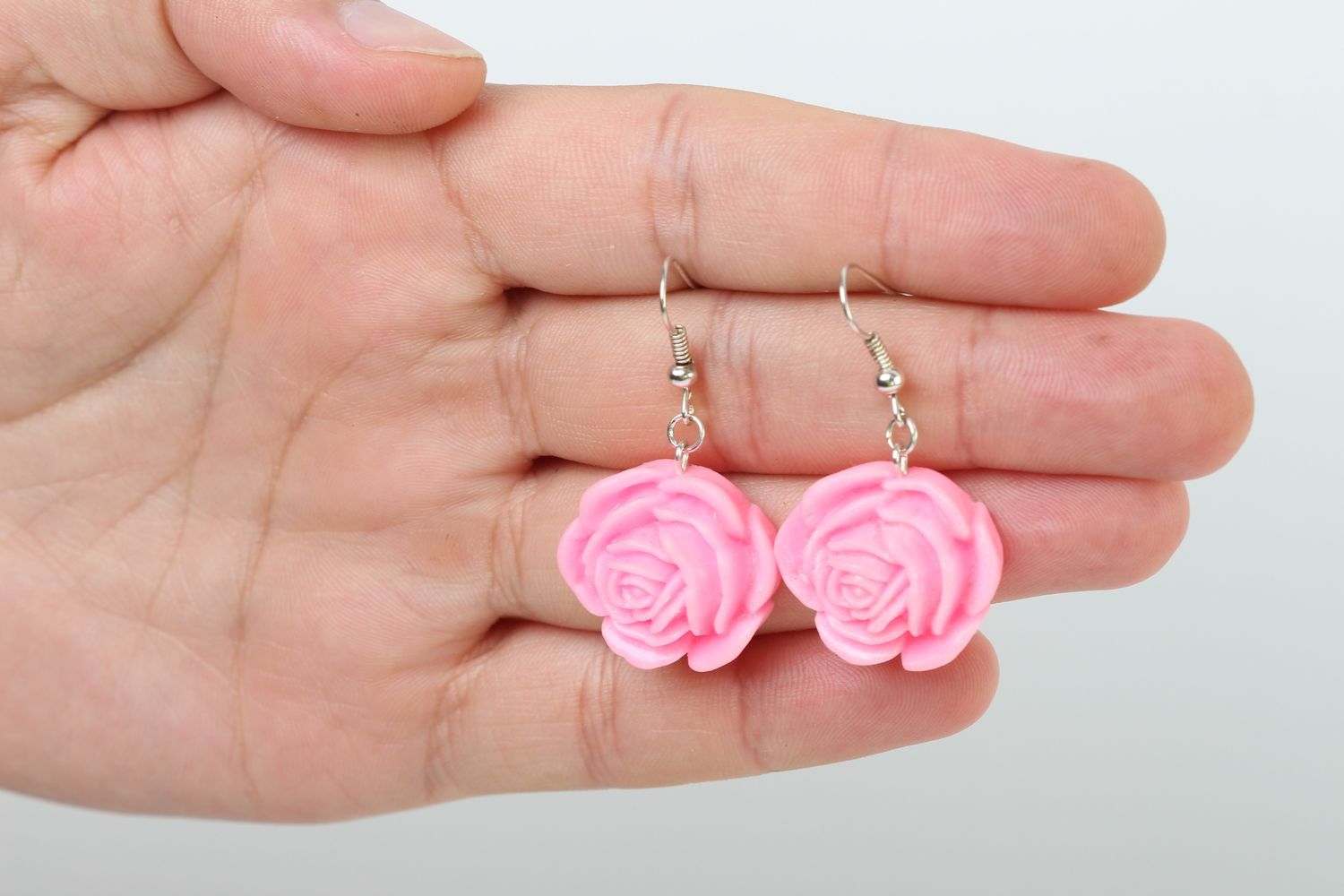 Ohrringe für Damen handgemachter Schmuck Ohrringe mit Blumen rosafarbig rund foto 5