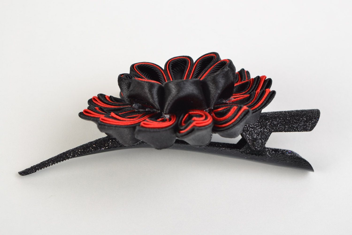 Black and red designer kanzashi flower hair clip hand made of satin and rep ribbons photo 5
