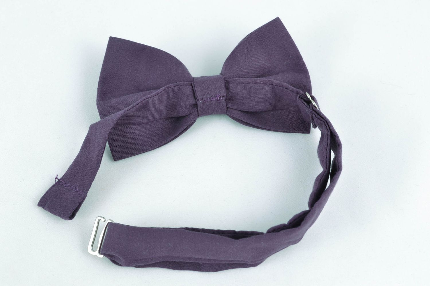 Handmade bow tie of dark violet color for costume photo 4