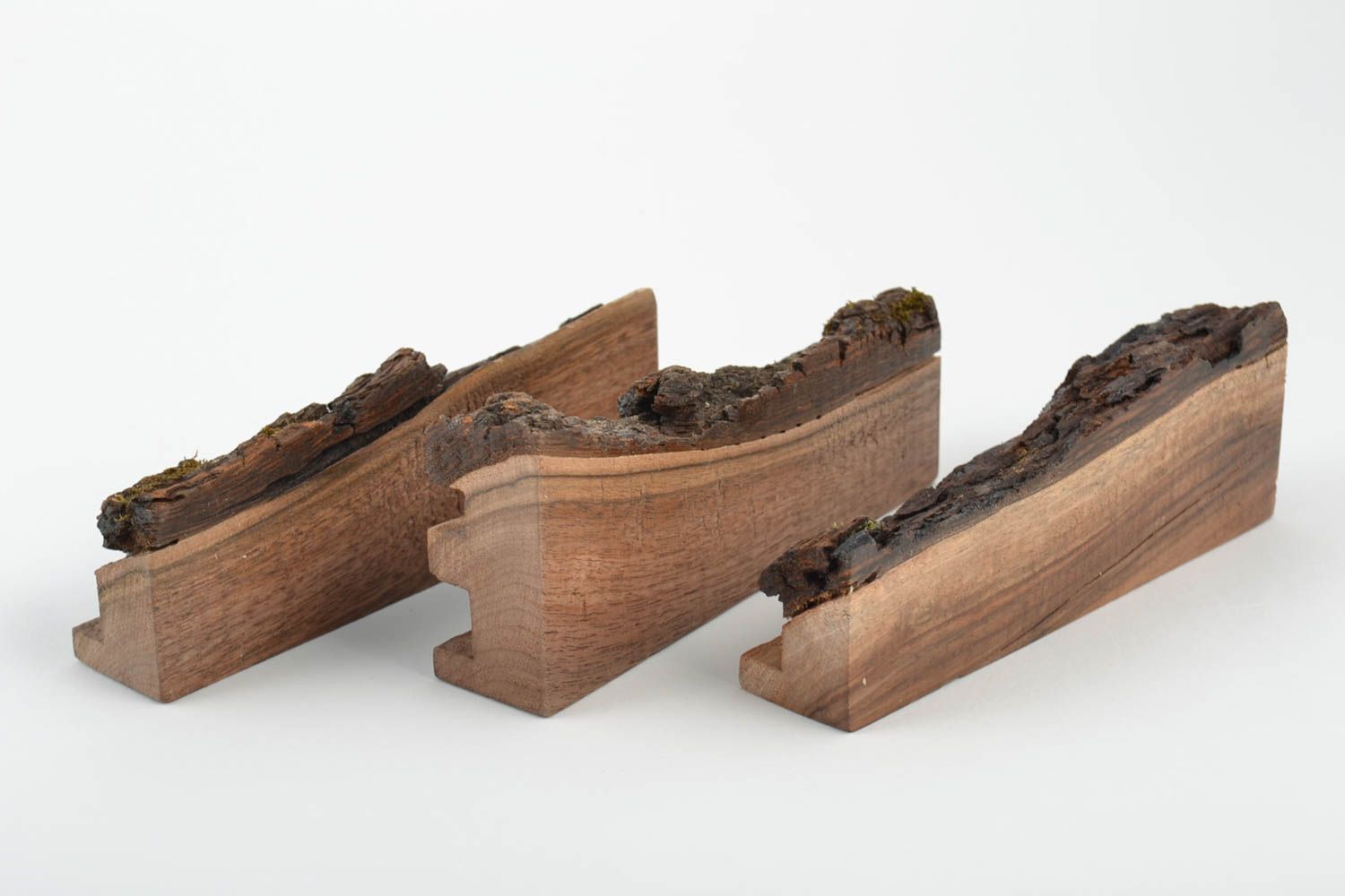Conjunto de soportes para tablets hechos a mano de madera 3 artículos originales foto 4