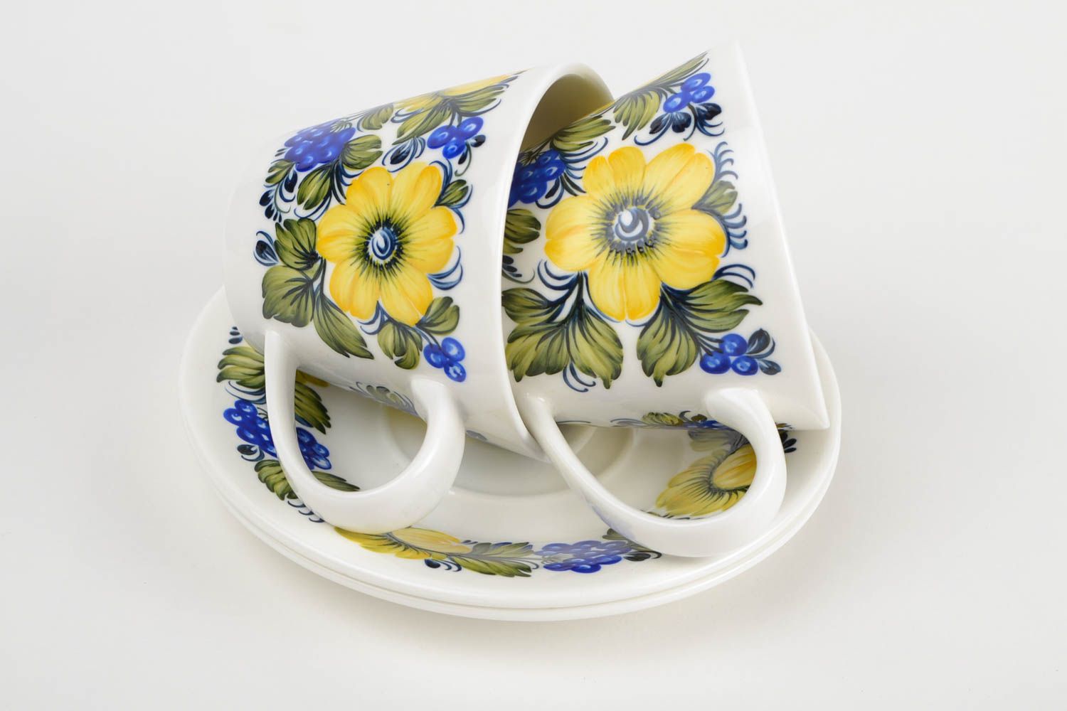 Set of 2 two espresso coffee porcelain cups with the saucers in Russian floral design photo 4