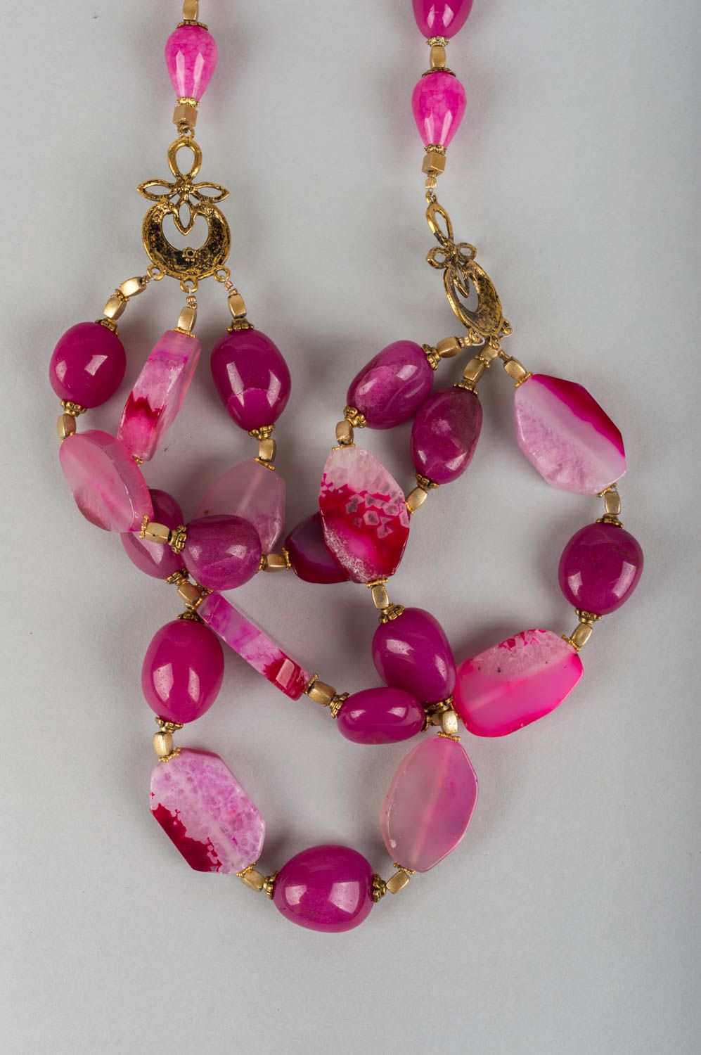 Beautiful brass dark pink bright designer handmade necklace with agate photo 3