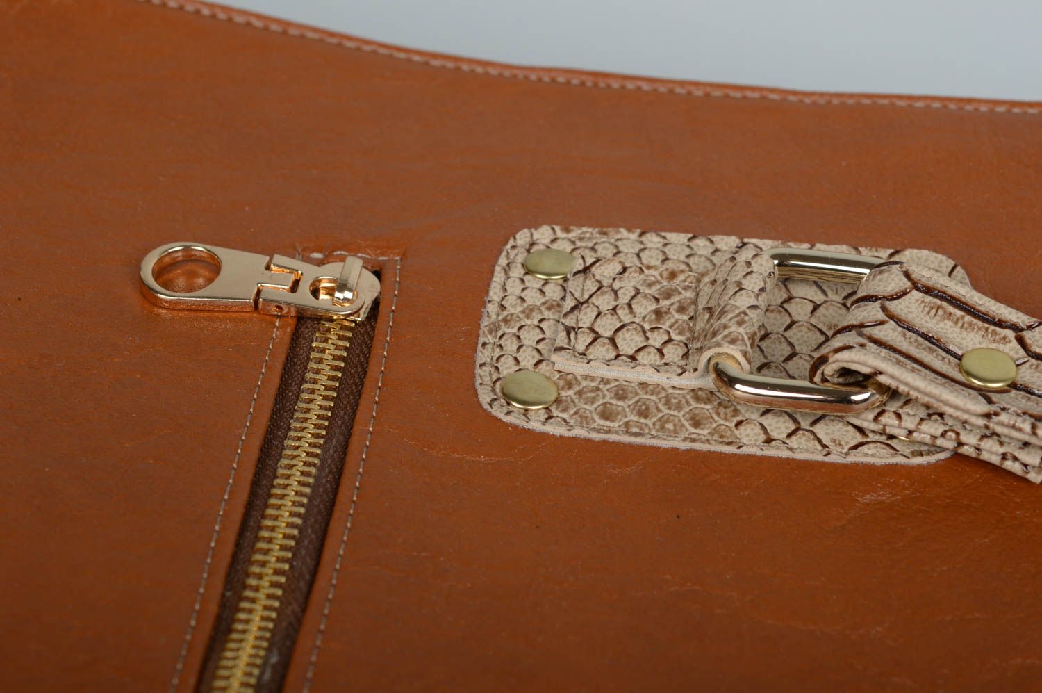 Tasche aus Kunstleder handgemachte Tasche Damen Accessoire ausgefallene Tasche foto 4