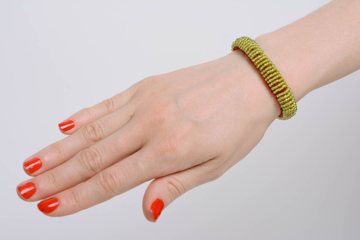 Bracelet en perles de rocaille fait main rouge et vert pratique pour femme photo 4