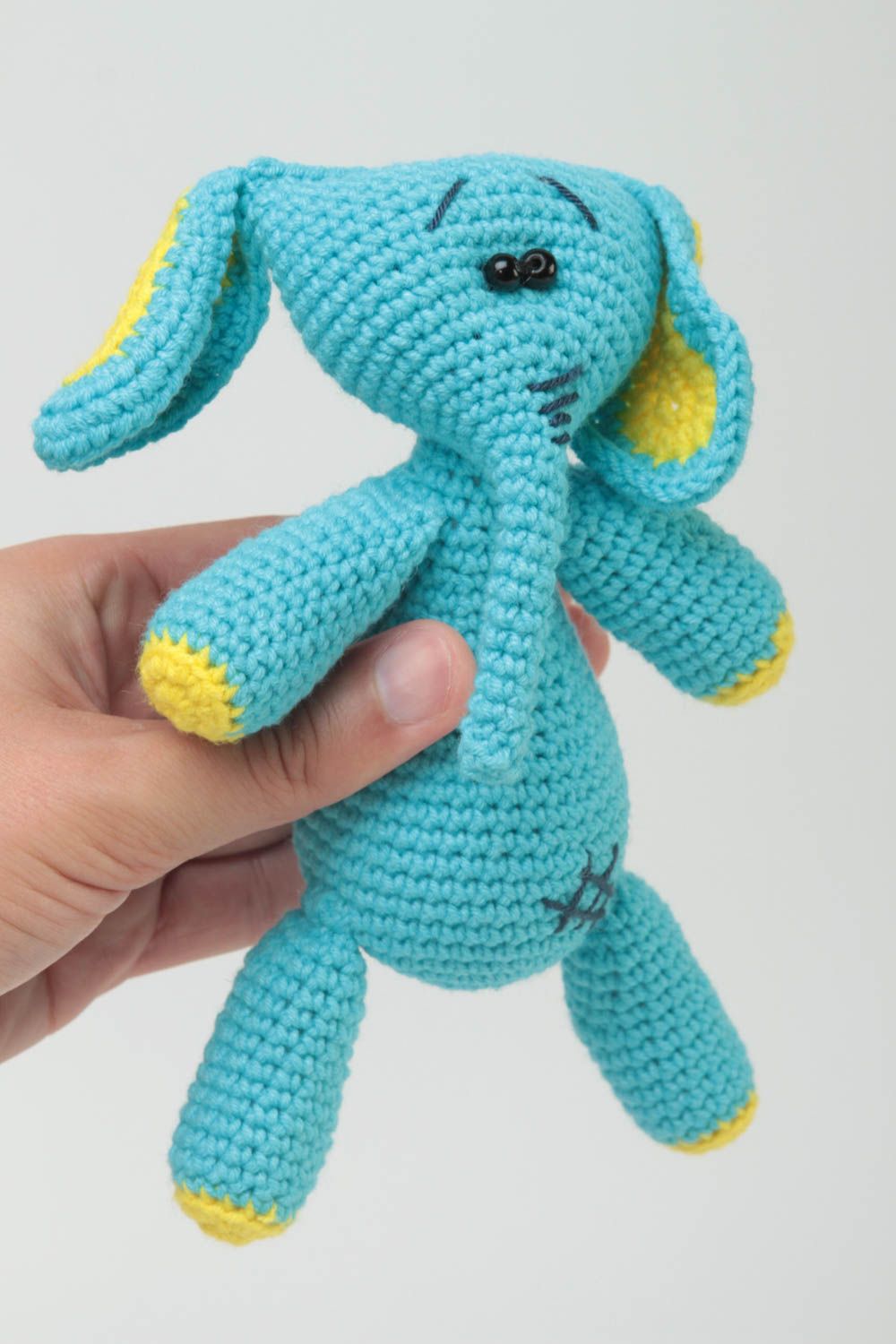 Игрушка слон ручной работы детская игрушка мягкая игрушка голубая вязаная фото 5
