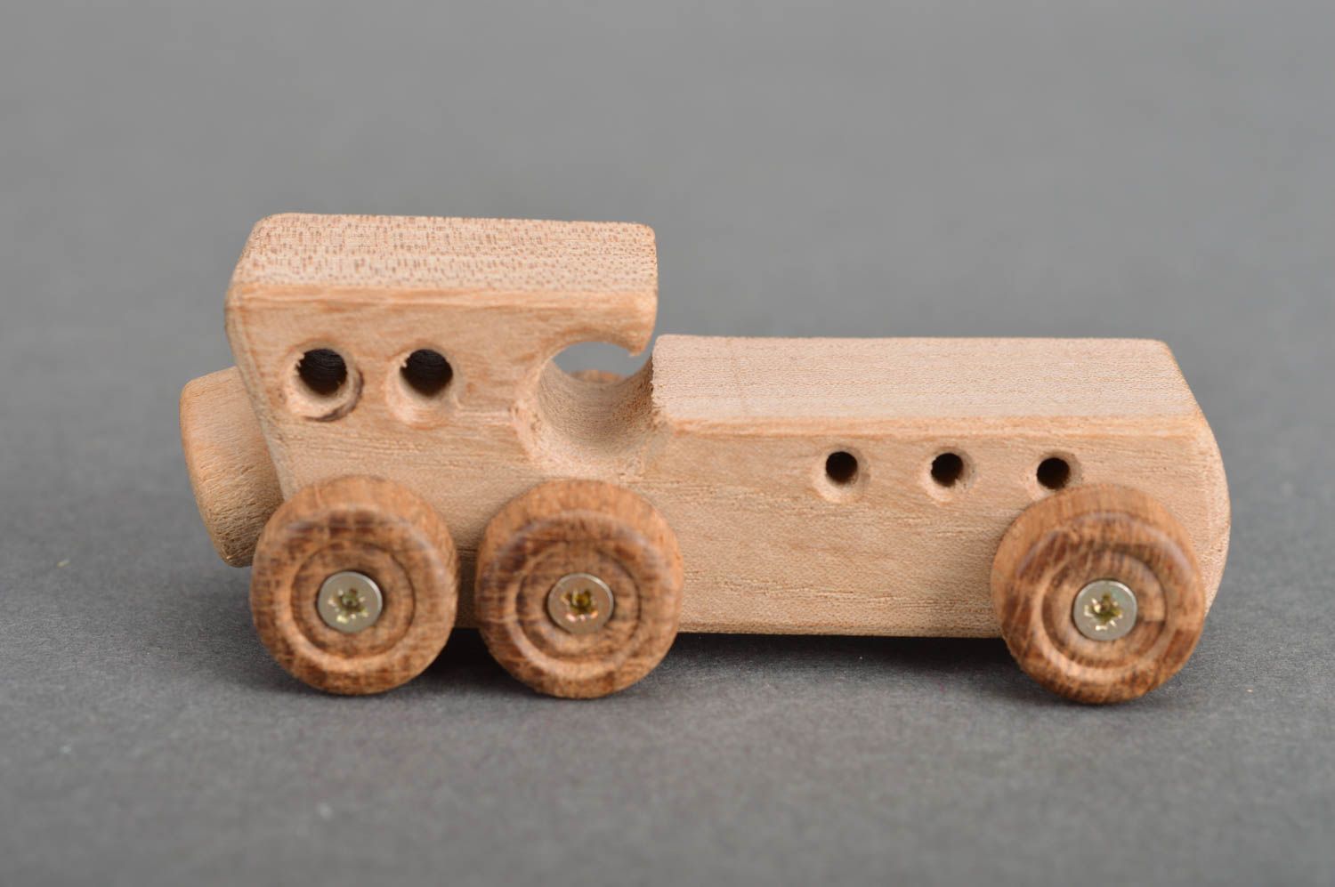 Eco friendly homemade designer children's wooden toy car for boys photo 2